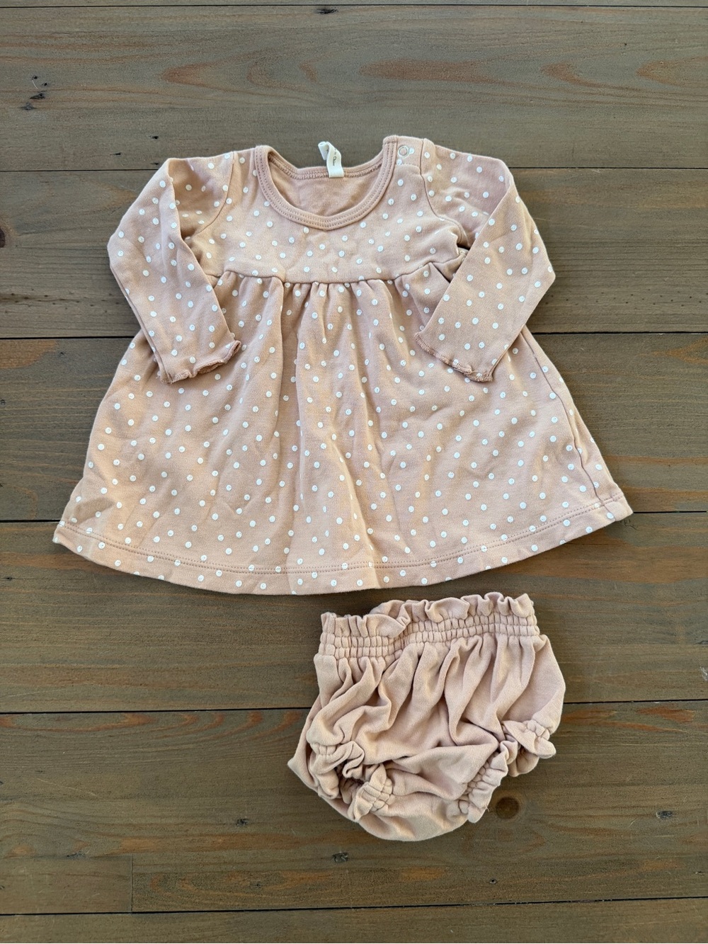 Like New Quincy Mae Baby Girls Tan Polka Dot Dress & Bloomers Set - 3-6 Months